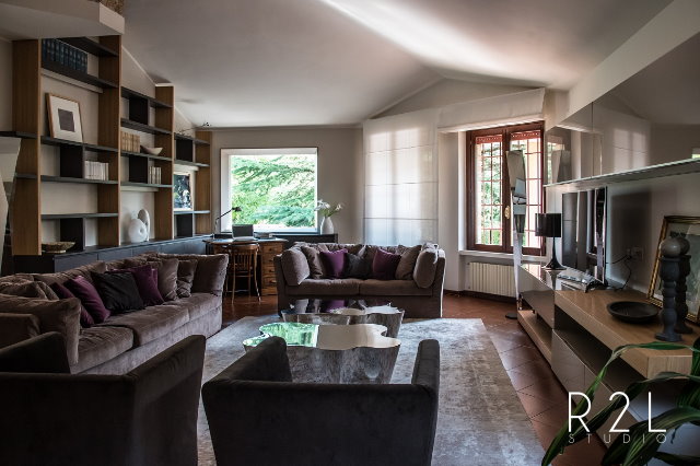 Interior villa in Umbria post logo