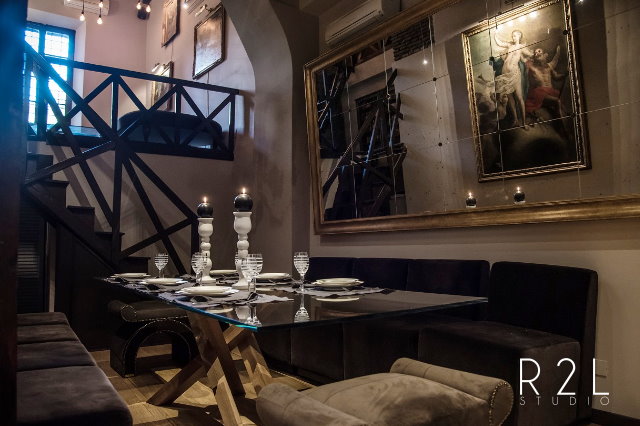 Locale Taverna in Roma post logo